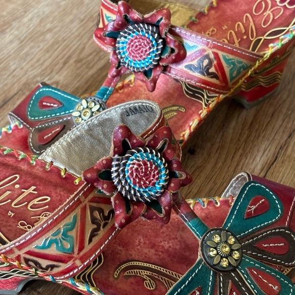 Elite Red and Teal Floral Sandals - Picture 5 of 8